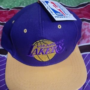 vintage lakers snapback